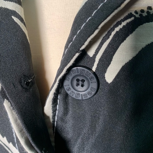 Desigual art heart printed coat size 36 Small - Picture 6 of 16